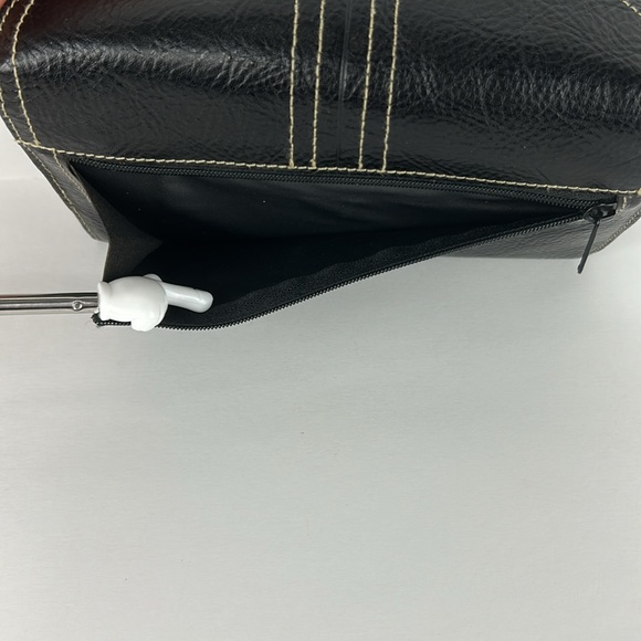 Buxton Black Leather Clutch Wallet - Picture 7 of 7